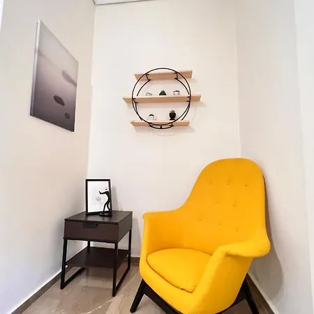 Thesian In Centre Of Apartment *